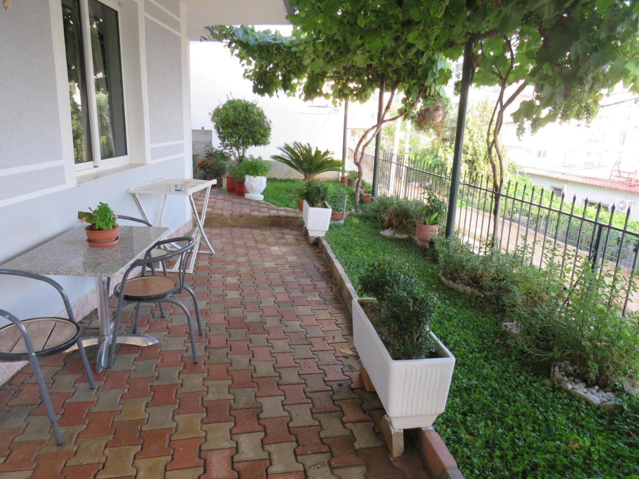 Vila Floban & Mirdar Koshi Sarandë Exterior foto